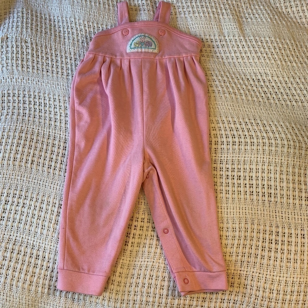 𝅺OSH Kosh B'Gosh Vintage Soft Pink Overalls Romper Baby Size 24 Months (1323)